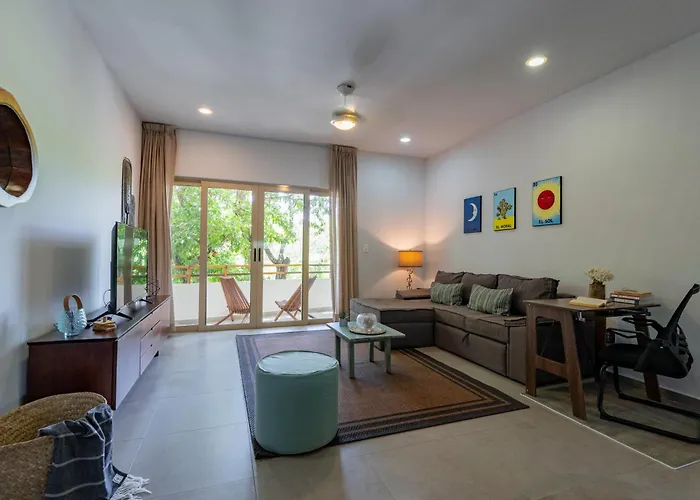 Spacious With Pool In Gated Community Apartment Tulum