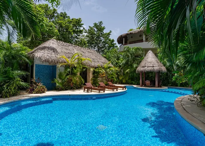 Apartment Spacious With Pool In Gated Community *